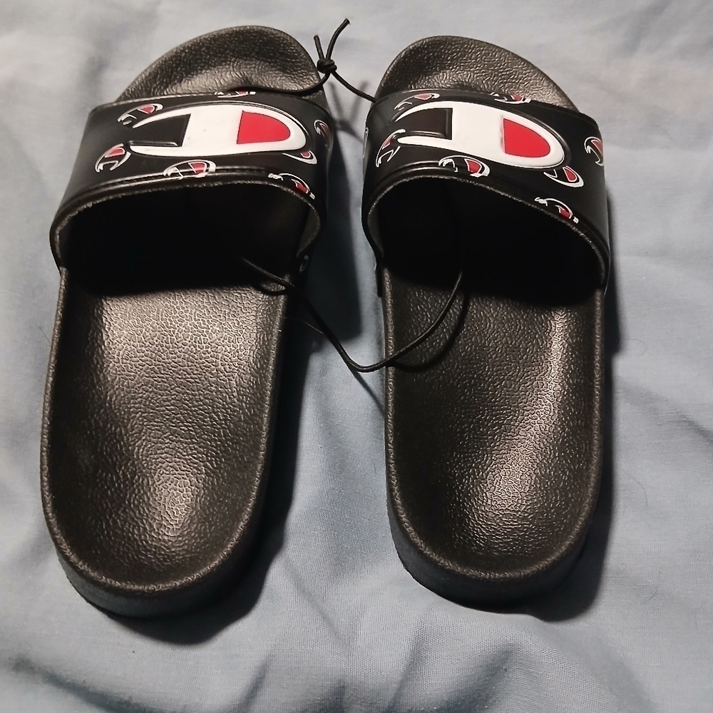 Champion NWOT boys slip on sandals. Size 6